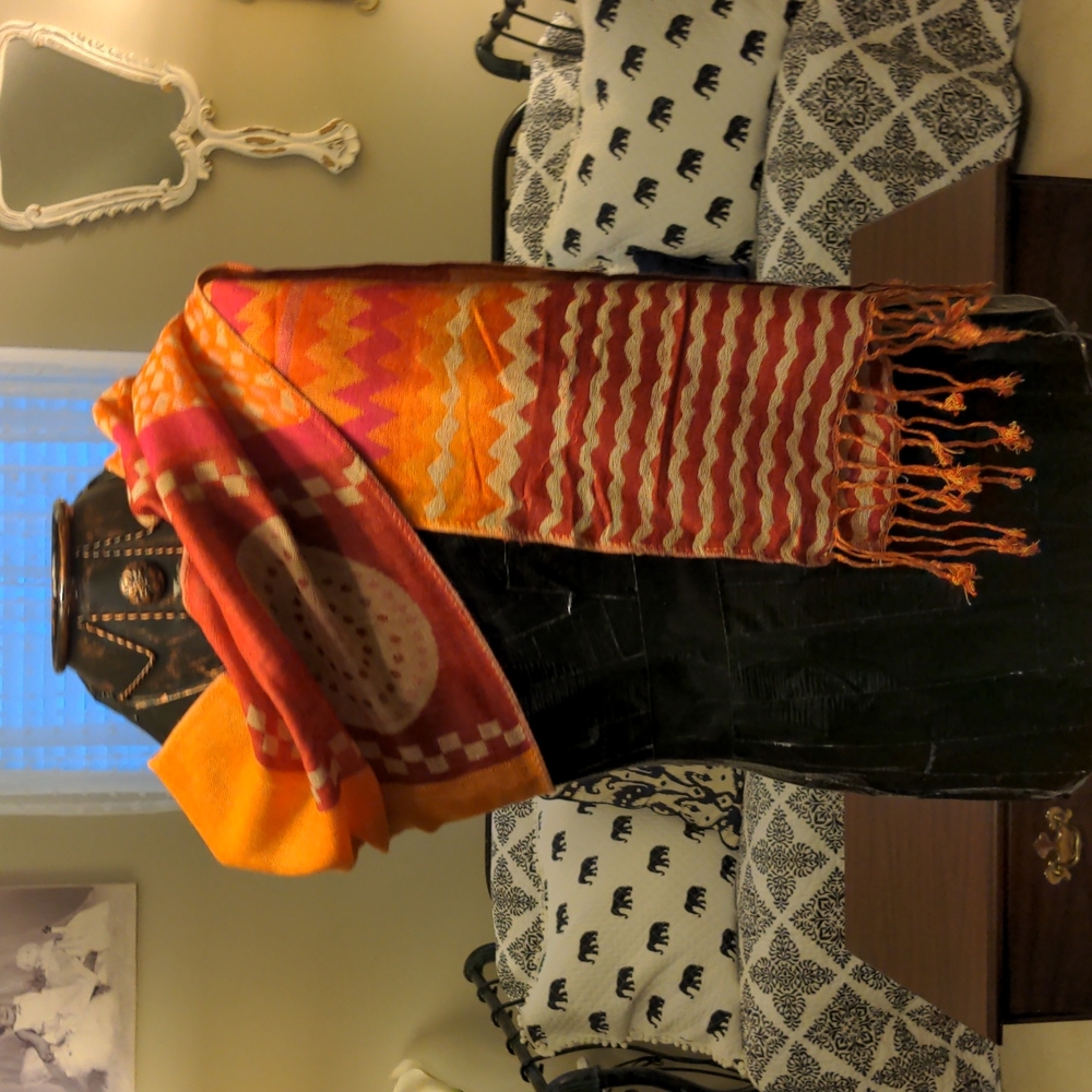 NWOT Scarf